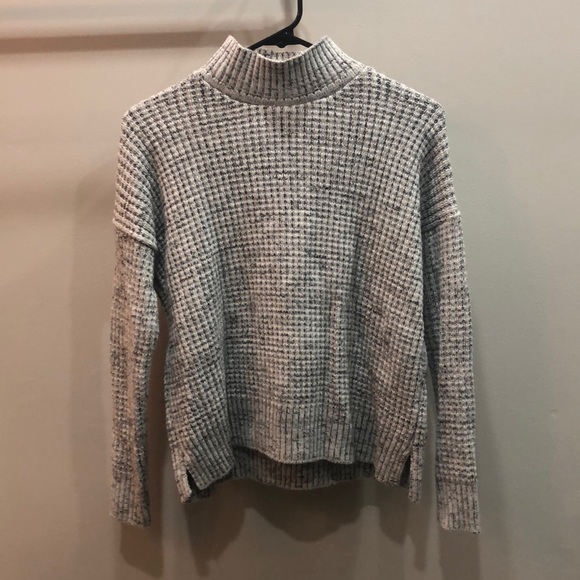 Urban Outfitters Sweaters - Urban Outfitters mock neck sweater S